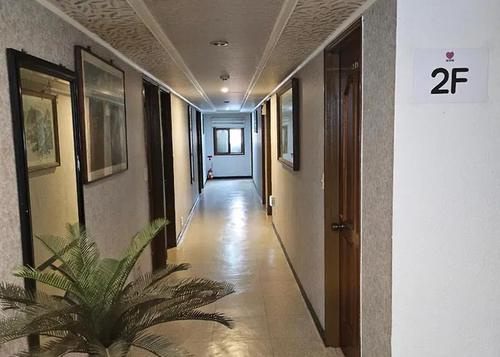 Wink Yangjeong Hall Branch Hotel